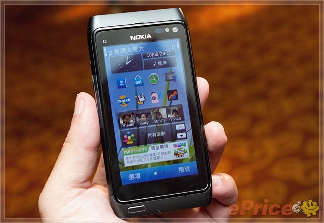 攝影扛霸子　Nokia N8 九月底上市 售價免二萬