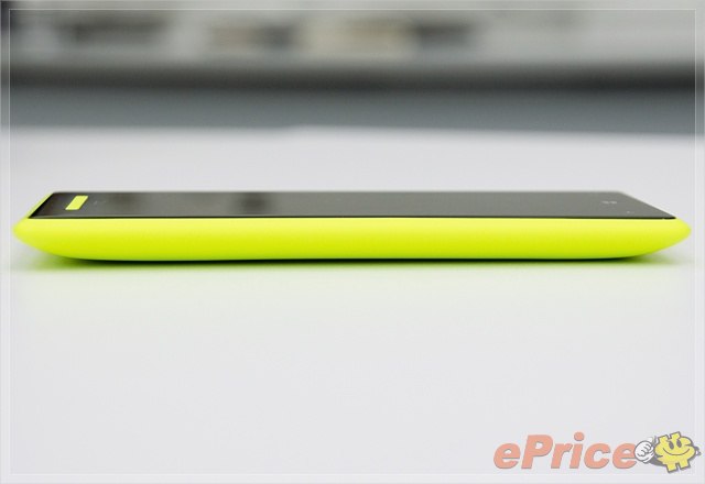 多彩 WP8　HTC 8X / 8S 發表：外型直擊
