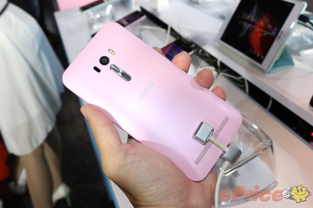 ASUS ZenFone Selfie 自拍手機上市，雙容量 $6,990 起
