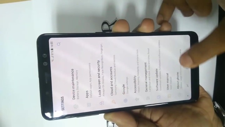(20) Samsung Galaxy A8+ (2018) in Bangladesh দেখুন স্যামসাংয়ের নতুন ফোন SM-A730F 16 MP Camera - YouTube.mp4_20171211_143641.741.jpg