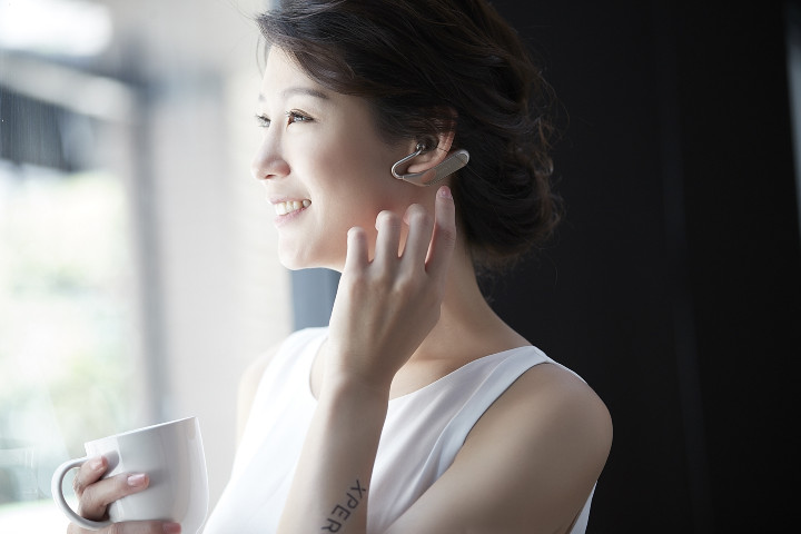 Xperia Ear Duo創新開放式聆聽體驗，打造最「酷夏」的商務形象.jpg