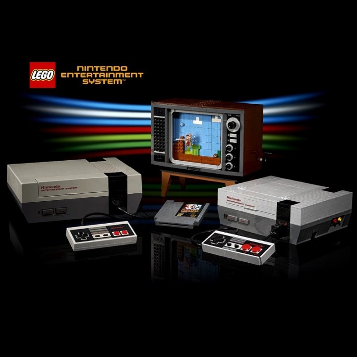 樂高精細還原Nintendo-Entertainment-System主機細節，包含遊戲卡槽與卡帶、手把搖桿控制器、以及電線等經典配備%u3002.jpg