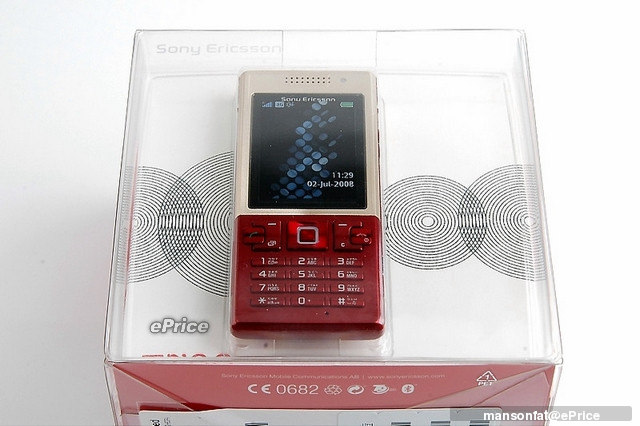[新品] Sony Ericsson T700 金紅新色‧上市寫真