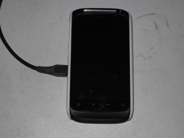 Nokia 500 發表：多彩換殼、1GHz 處理器加身