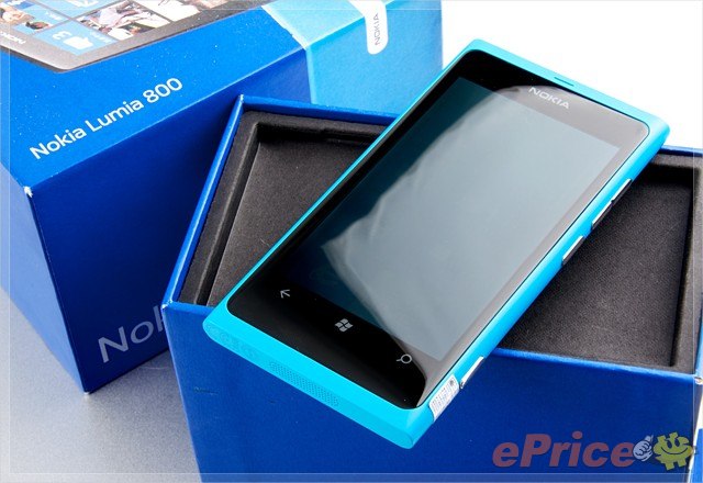 //timgm.eprice.com.tw/tw/mobile/img/2011-12/20/4717276/tunacat_3_Nokia-Lumia-800_08013f203d7411ed02cb78a61f6357af.jpg