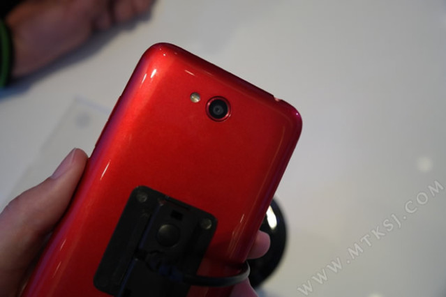HTC-Desire-616-hands-on-3.jpg