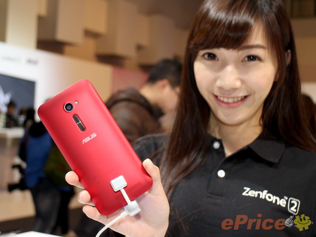 Zenfone 2 4GB 安兔兔測試出爐，結果不及 S801 機種！
