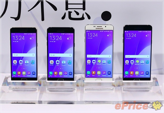 金屬中階款：Samsung Galaxy A7 (2016)、A5 (2016) 一月中上市
