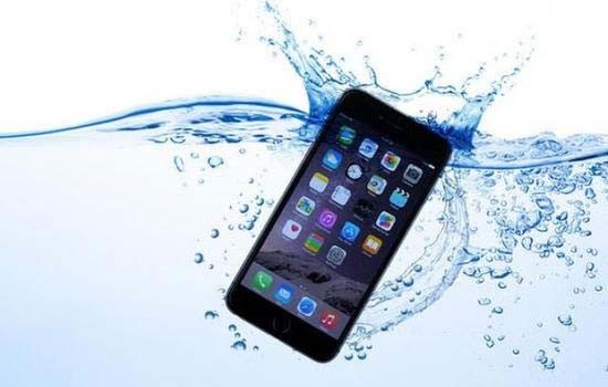 iphone-waterproof.jpg