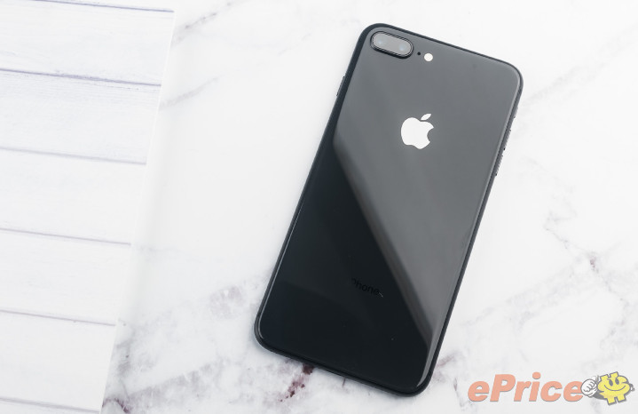 三色款式齊聚一堂，iPhone 8、iPhone 8 Plus 火熱開箱！