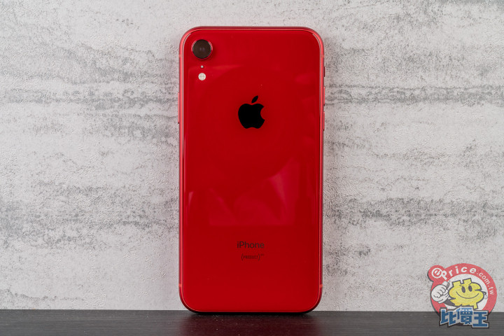 iPhone XR (PRODUCT) RED 紅色版開箱與效能測試！它和Xs、Xs Max 有