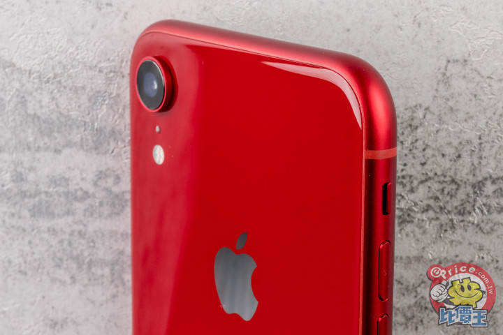 iPhone XR (PRODUCT) RED 紅色版開箱與效能測試！它和Xs、Xs Max 有