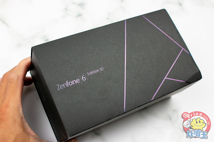 華碩將推ZenFone 6 30 週年紀念版，盒裝開箱、效能跑分實測