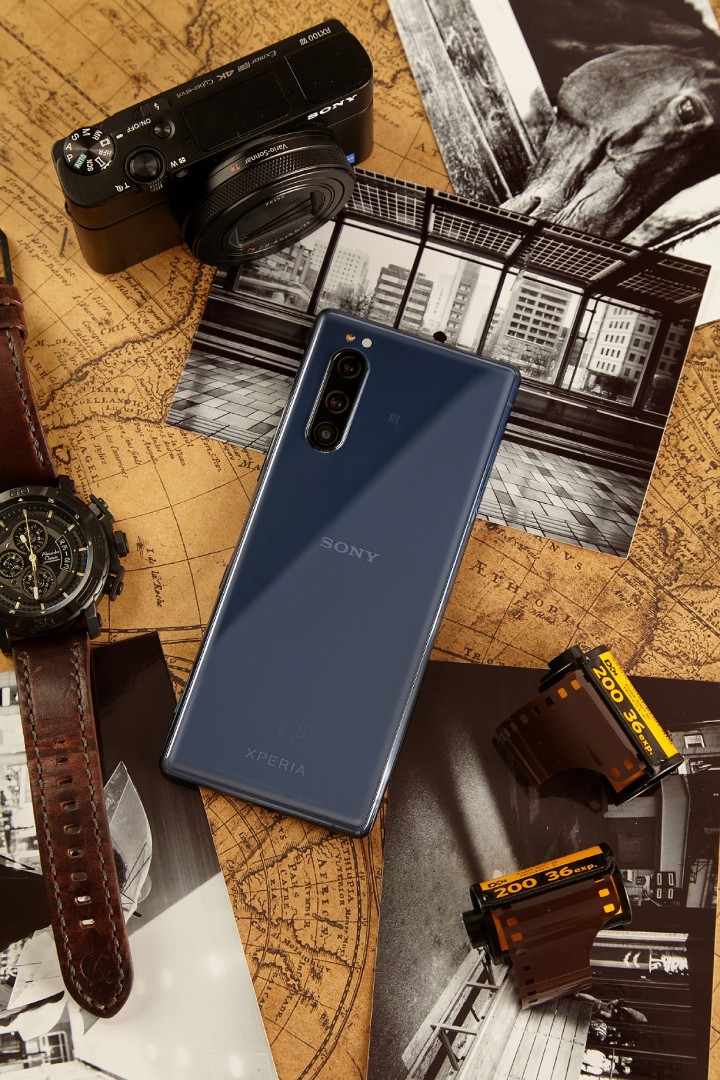 圖說五、Sony Mobile 年度策略色為藍色，2020年入手Xperia 5璃光藍走在潮流前端！.jpg