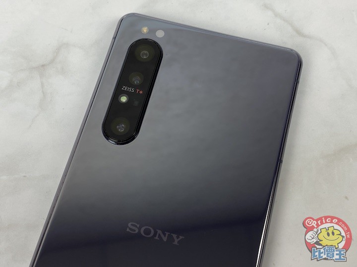 Sony Xperia 1 II 市售版盒裝開箱、效能實測