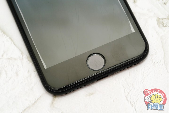 iPhone SE 2020 的保護貼不能與 iPhone 8 共用！PERSKINN 重磅推出多款 SE 2020專用版保護貼！