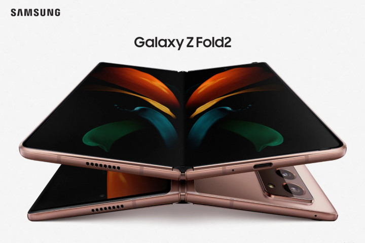 Leaked-Galaxy-Z-Fold-2-5G-ad-shows-the-device-in-action.jpg