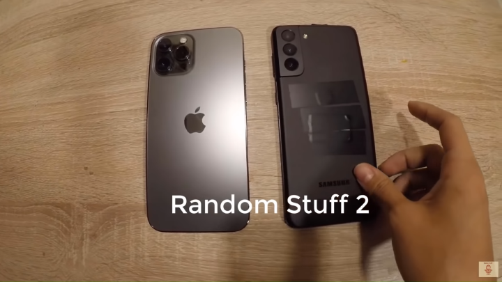 Samsung Galaxy S21 Plus vs iPhone 12 Pro - Hands On Video Comparison 0-21 screenshot.png