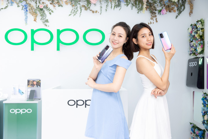 (圖片四)OPPO打造品牌快閃店讓消費者親自體驗Reno5系列手機魅力。.jpg
