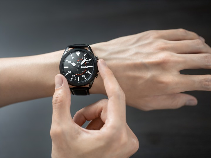 【新聞照片8】智慧手錶Galaxy Watch3、Galaxy Watch Active2買就送夏日運動包組（建議售價NT$1,990）.jpg