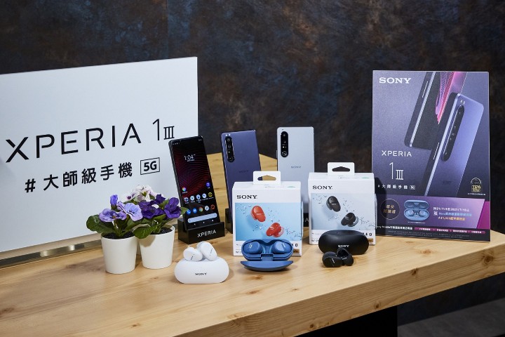 圖說三、Xperia 1 III即日起至7月18日開放預購，加贈Sony真無線運動降噪耳機(WF-SP800N)與1,000元配件購物金，首批預計7月下旬到貨！.jpg