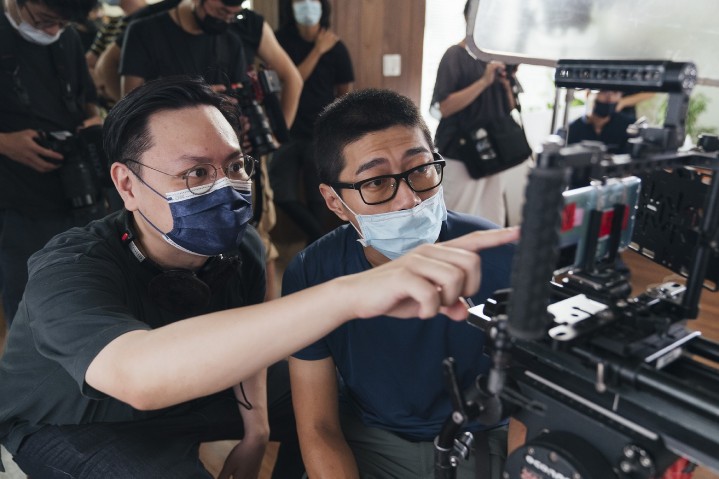 知名電影《孤味》導演許承傑和金馬金鐘雙料攝影陳克勤，運用vivo X70 Pro鏡頭拍攝微電影「圓形三角形」於10月6日首映。.jpg