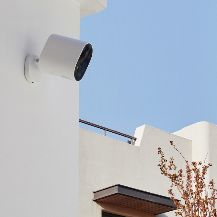 「小米室外攝影機 電池版」支援1080p的解析度及130°的寬廣視角，並具備PIR人體活動偵測，當偵測到7公尺內的異常活動時將開始記錄並發送即時警報，為用戶全天候守護居家安全，同時免去一般室外攝影機佈線的麻煩。.jpg