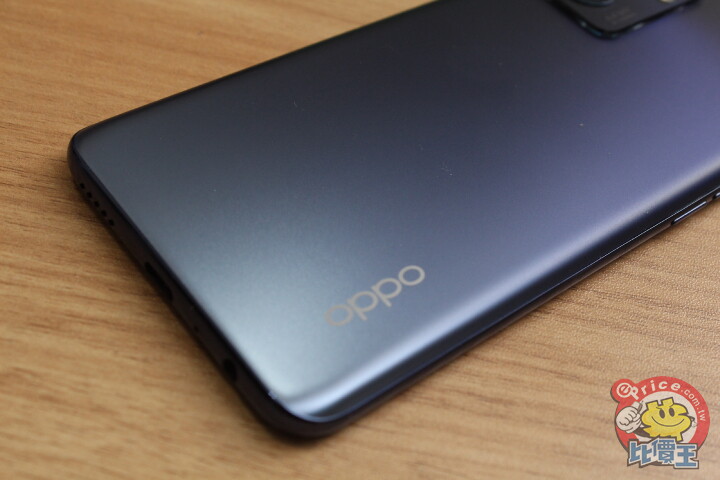 OPPO Reno 7 5G 開箱：晶鑽設計質感提升、儲存擴充強化