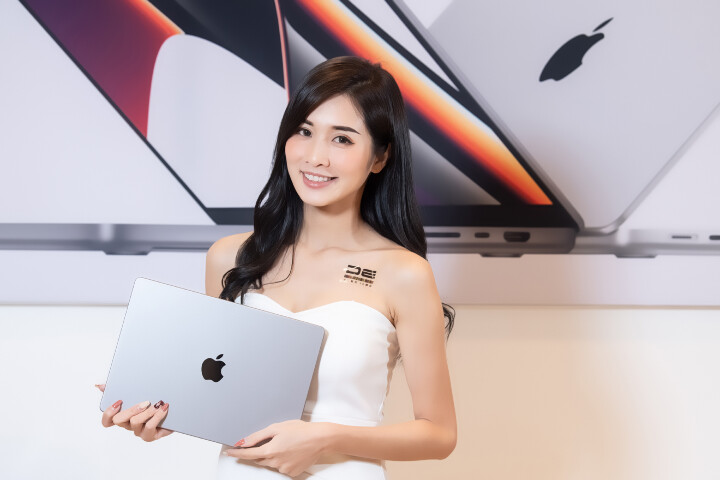 【新聞照片1】於德誼數位優惠期間購買 MacBook 全系列商品搭配 Apple Care+服務專案就送 1,500 元購物金，還贈送價值最高近5,000元的超值大禮包。.jpg