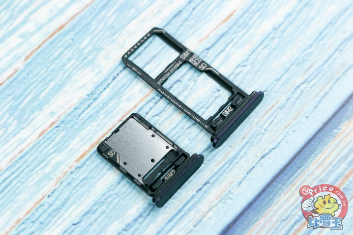 Sony Xperia 1 IV 台灣市售版開箱、與 1 III 外觀對比