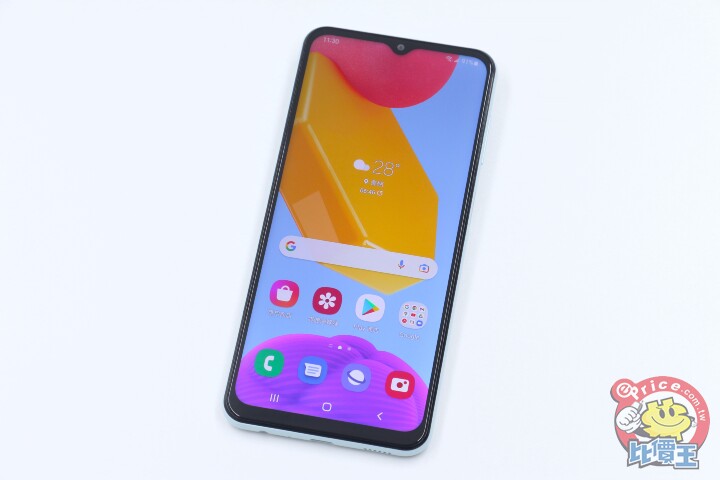 三星 Galaxy M13 開箱動手玩：整體表現普通，但背蓋設計與續航力卻表現出色的入門手機