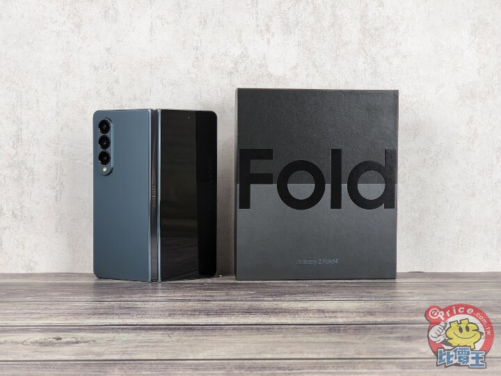 Samsung Galaxy Z Fold 4 盒裝快速開箱分享