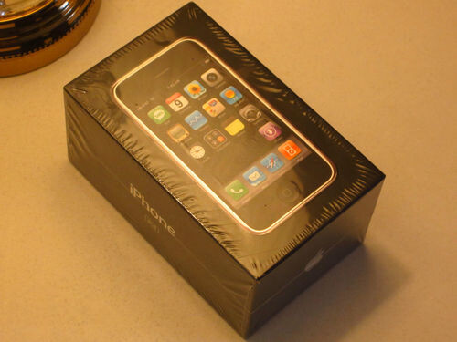 未拆封的初代 iPhone 拍賣，標出破百萬台幣成交價