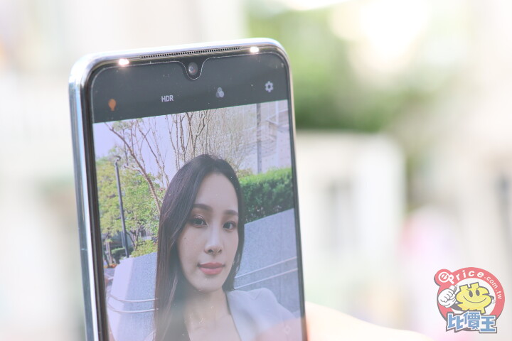 vivo V21s 5G 自拍神器再現，帶著它去中山站拍寶可夢和聖誕裝飾吧！