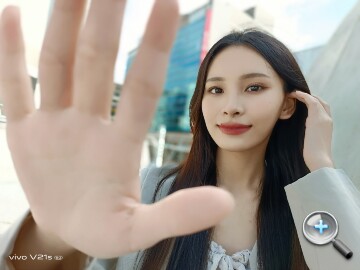 The vivo V21s 5G selfie artifact reappears, take it to Zhongshan Station to take pictures of Pokémon and Christmas decorations!