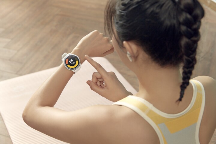 9.  Xiaomi Watch S1 Active專為時下流行的運動生活所打造，擁有1.43吋AMOLED高解析度螢幕，以色彩鮮豔與可高度客製的外型，讓運動與生活也很有態度。.jpg