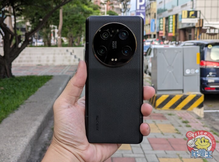 台灣版小米 13 ultra 外觀、相機、電池、性能、影音功能開箱實測