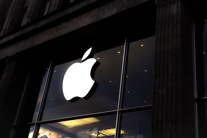 果粉觀望潮湧現，市占第一的蘋果也不敵買氣下滑，iPhone銷量下降17_.jpg