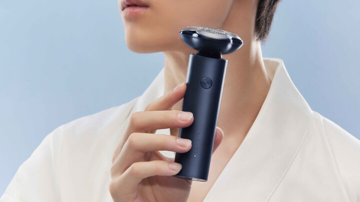 04. Xiaomi 電動刮鬍刀 S101採用霧面設計，盡顯低調質感，且擁有IPX7等級防水，支援乾濕雙剃，加上可拆卸刀頭的設計，讓用戶能夠隨心拆卸、徹底水洗，輕鬆維護衛生狀況。.jpg