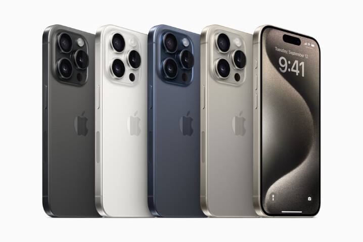 Apple-iPhone-15-Pro-lineup-color-lineup-230912_big.jpg.large.jpg