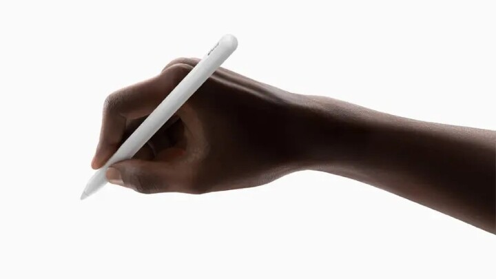 價格相對親民、改以 USB-C 介面充電的新款 Apple Pencil 亮相，預計今年 11 月初上市