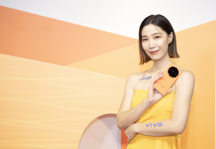 【新聞照片3】X100 Pro 5G「煦日橙」為台灣大哥大電信空機獨家販售，空機價34,990元搭配指定銀行最高可享24個月分期零利率，再送X100 Pro雙料高透保護殼.jpg
