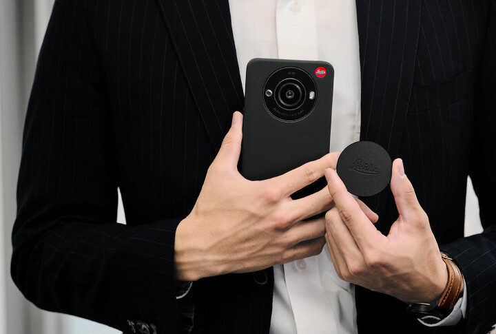 正宗德味相機發色  血統純正的徠卡 Leitz Phone 3 在日本發表