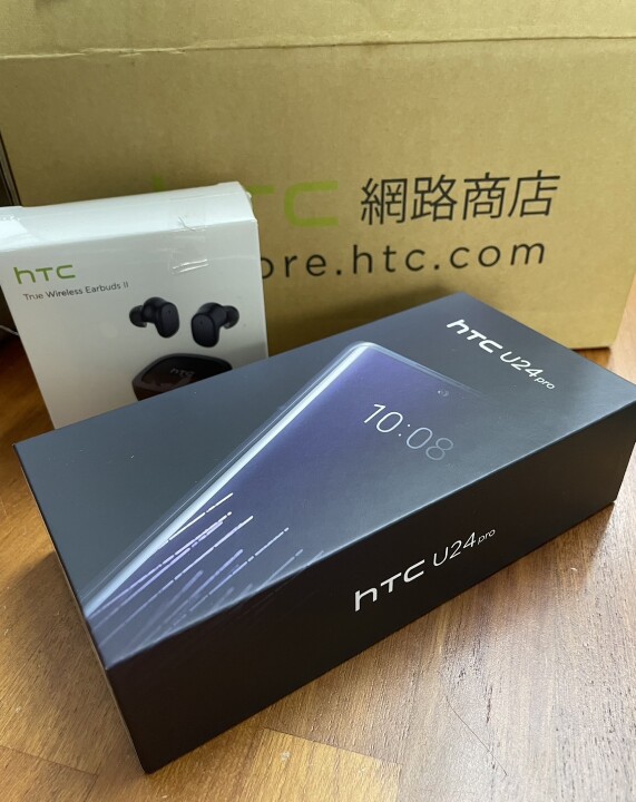 ［開箱心得］ 買了HTC U24 pro 太空藍！