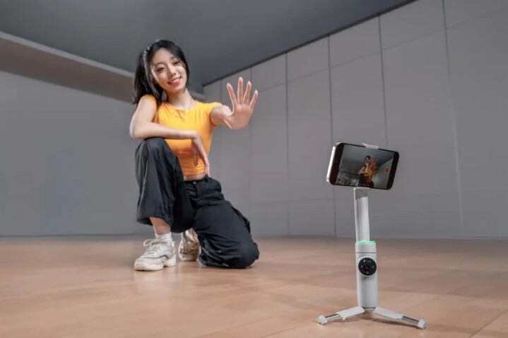 強化版手持穩定器 Insta360 Flow Pro，針對 IPhone 增加諸多設計