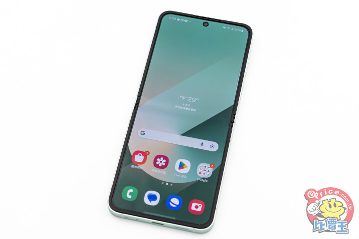 Samsung Galaxy Z Flip 6 開箱動手玩：Galaxy AI 加持，大幅提升實用性與可玩性