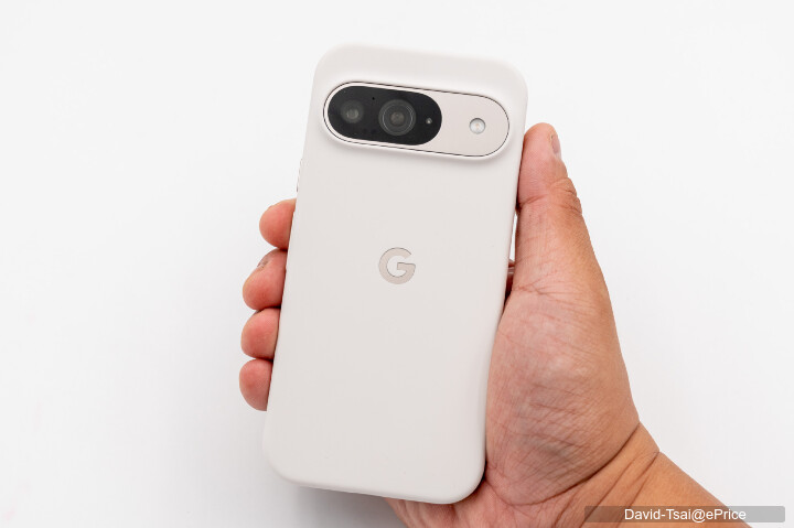 Google Pixel 9 開箱動手玩：最讓人驚訝的不是相機或 Gemini，而是溫度控制與電池續航力都有進步