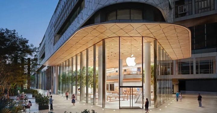 L apple-store-BKC-Mumbai.jpg