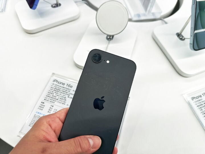 iPhone 16e出乎意料熱賣,成最親民選擇_0.jpg iPhone 16e出乎意料熱賣,成最親民選擇_0.jpg