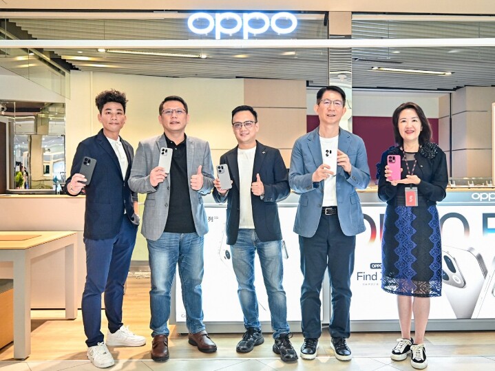 Shelly Lu 呂芷瑋 (shelly.lu@oppo-aed.tw) 02_「OPPO新竹巨城體驗店」正式開幕,通路夥伴到場支持.jpg Shelly Lu 呂芷瑋 (shelly.lu@oppo-aed.tw) 02_「OPPO新竹巨城體驗店」正式開幕,通路夥伴到場支持.jpg